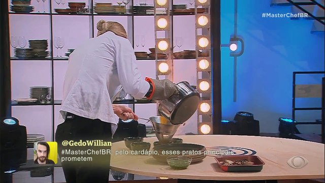 Finalistas se atrapalham com prato principal e quase não entregam as receitas