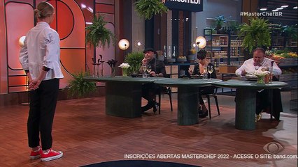 Advogada fez o peixe na brasa com terrine de arroz, pirão de caldo de piranha