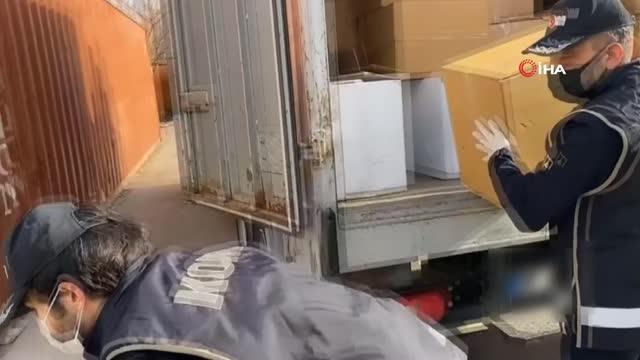 Polisten kargoyla makaron sevkiyatına darbe
