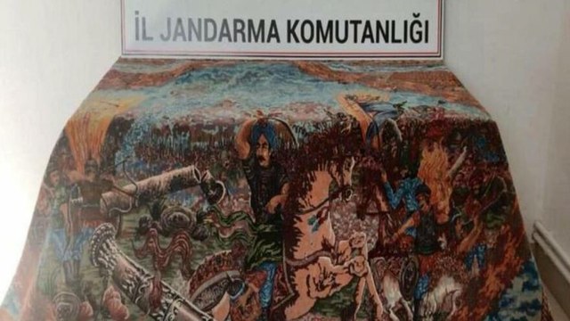Çalınan 500 yıllık İran halısını satmak isterken yakalandılar