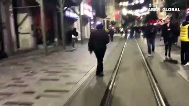 İstiklal Caddesi'nde polisten böyle kaçmaya çalıştı
