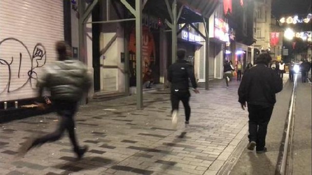 İSTİKLAL CADDESİ'NDE POLİSTEN KAÇAN KİŞİ BÖYLE YAKALANDI
