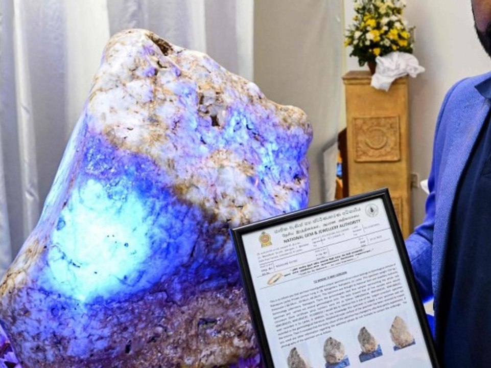 310 Kilo schwer: Saphir mit 1,5 Millionen Karat auf Sri Lanka gefunden