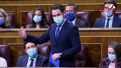 Yolanda Díaz le da a Teodoro García Egea un versículo de la Biblia