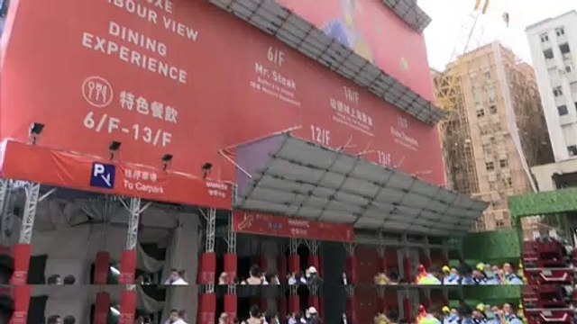 Aufs Dach geflüchtet: 12 Verletzte bei Hochhaus-Brand in Hongkong