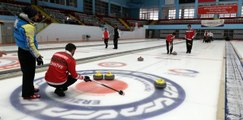 Curling Milli Takımı Erzurum'da kampa girdi