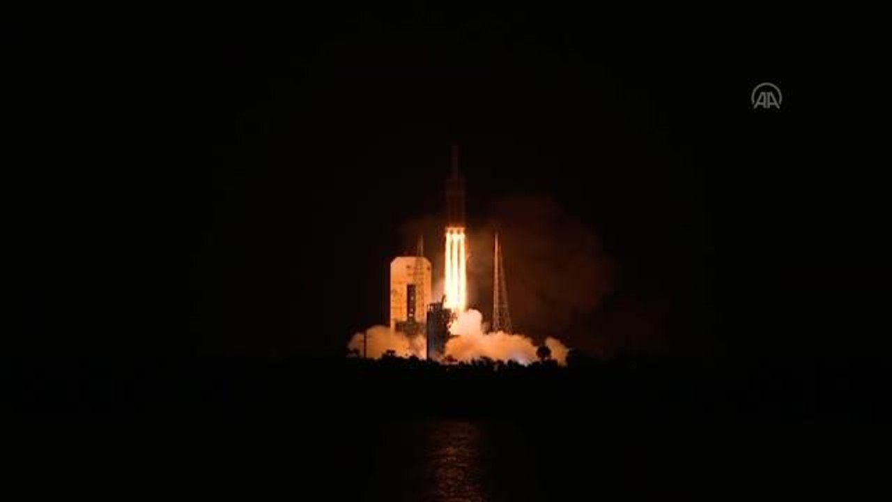 NASA'nın uzay aracı tarihte ilk kez Güneş'e "dokundu"