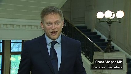 Shapps condemns 'disgraceful' Christmas party picture