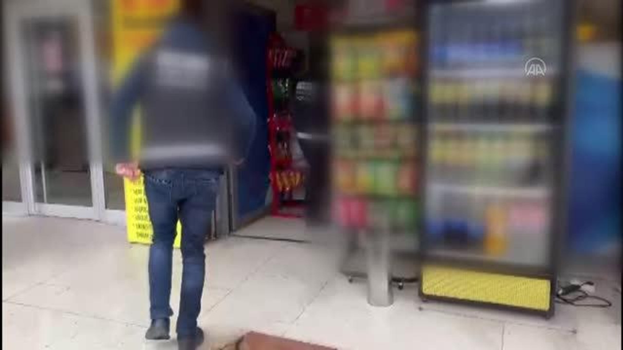 Emniyet, yılbaşı öncesi sahte içki üretenlere yönelik "Zehir" operasyonu başlattı (2)