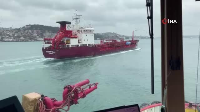 İstanbul Boğazı'nda arızalanan tanker kurtarıldı