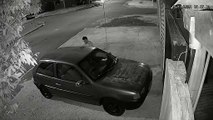 Vídeo mostra momento em que carro foi furtado por ladrões