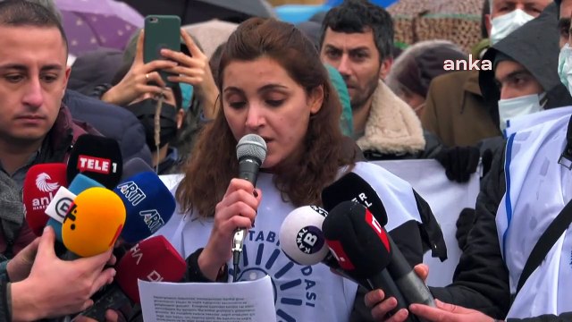 Hekimler ve sağlık çalışanları Ankara'da iş bıraktı: Emeğimiz ve geleceğimiz için artık g(ö)rev zamanıdır