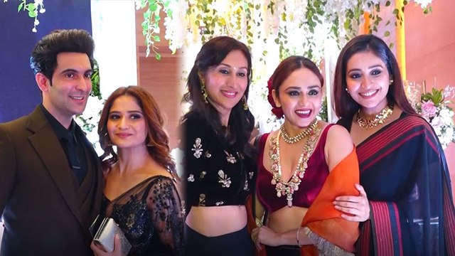 Ankita Lokhande की Reception में Hiten Gauri Mrunal और ये सितारे; Video | FilmiBeat
