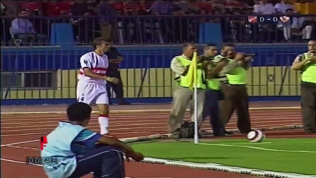 الشوط الأول من مباراة الاهلي و الزمالك 1/2 قبل نهائي دوري أبطال أفريقيا 2005م