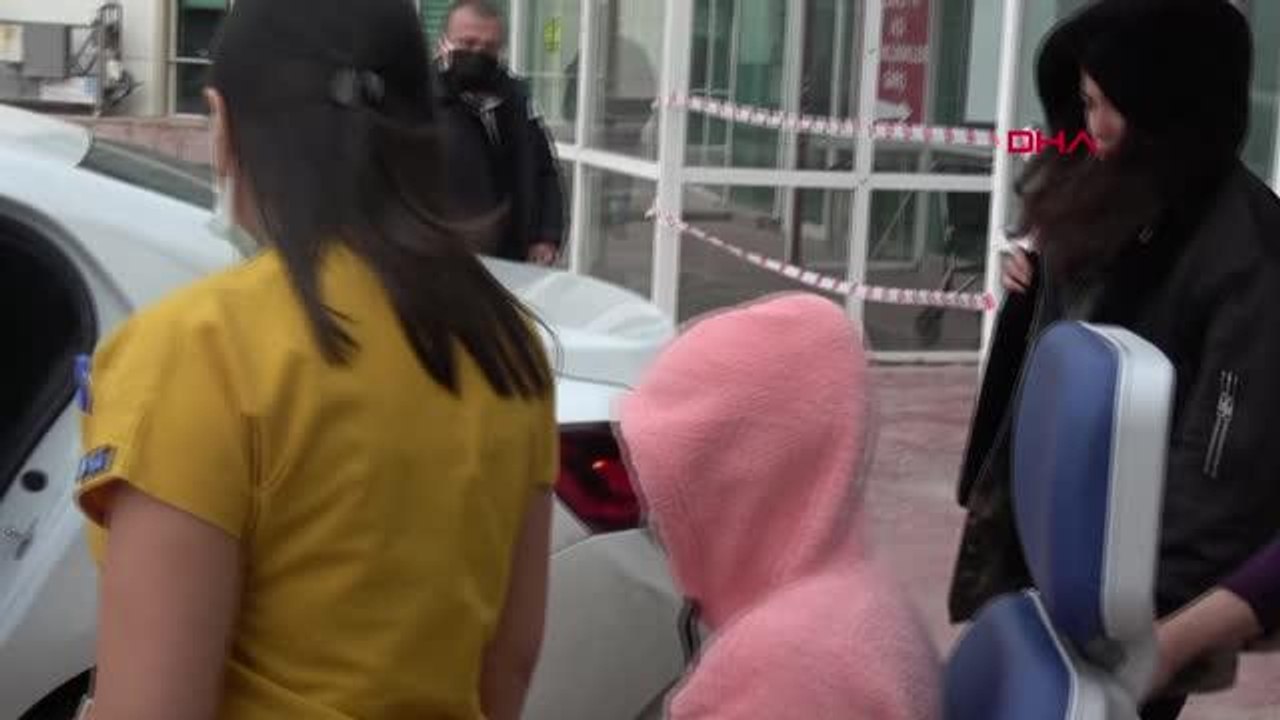 HEPSİ GRUBU'NUN ESKİ SOLİSTİ GÜLÇİN ERGÜL, TABURCU OLDU