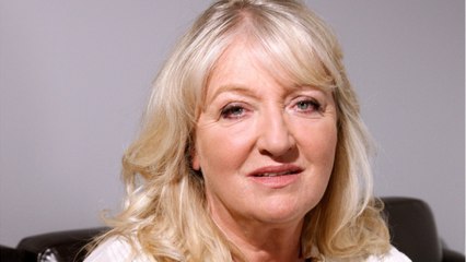 GALA VIDÉO - Charlotte de Turckheim cash sur son poids : « J'ai laissé tomber les régimes "