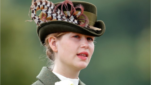 GALA VIDEO - Lady Louise Windsor face à un choix cornélien, elle se tourne vers Elizabeth II.