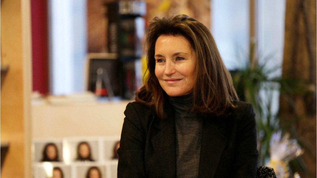 GALA VIDÉO - Le saviez-vous ? Comme Carla Bruni, Cécilia Attias a été mannequin