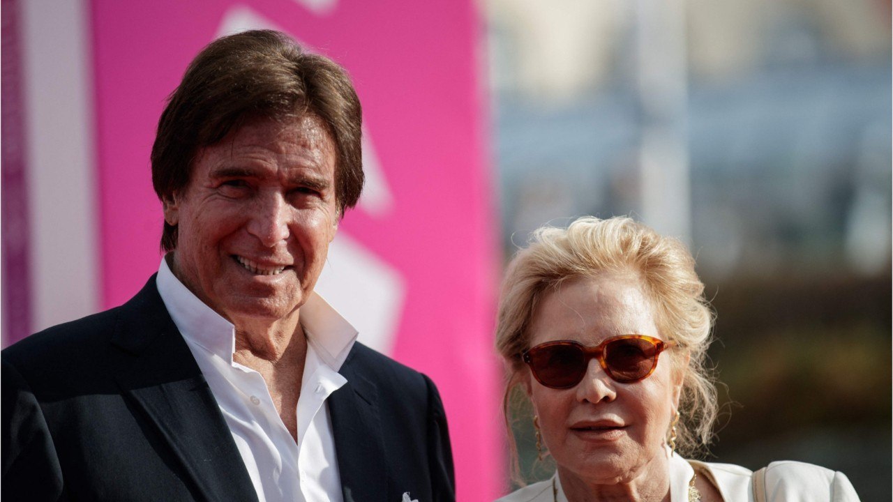 GALA VIDEO - Sylvie Vartan : son mari Tony Scotti lui a « offert un amour auquel elle ne s'attendait pas "