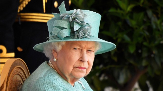 GALA VIDEO - Elizabeth II au repos : son discours inquiétant sur « le temps qui passe