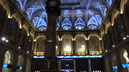 La bolsa española termina la jornada con caídas del 1,24 % y se deja los 8.300 puntos