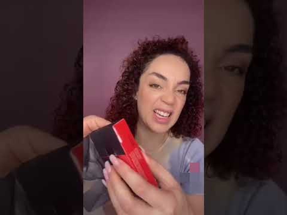 KULAK ÇUBUĞUNDAN RUJ İlk kimin aklına geldi bu fikir?