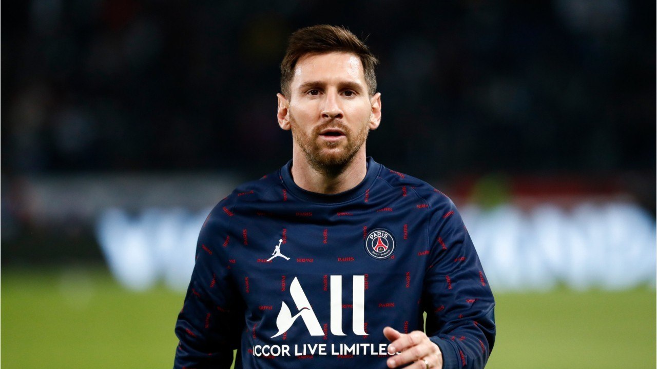 GALA VIDÉO - "C'était difficile" : Lionel Messi se confie sur cet aspect de la vie parisienne qui l'a dérouté
