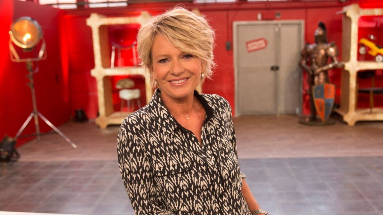 GALA VIDEO - Sophie Davant : son histoire d'amour « impossible " avec son professeur d'histoire