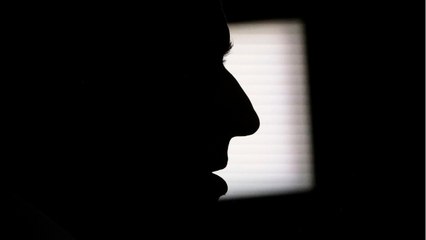 GALA VIDEO - « Je vous annonce que mes fonctions prennent fin demain " : le jour où Emmanuel Macron a failli démissionner