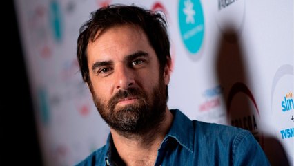 GALA VIDÉO - Grégory Montel : quel père est-il pour ses deux garçons ?