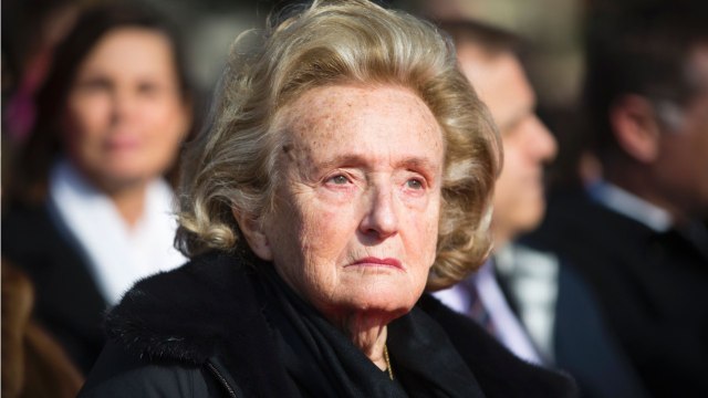 GALA VIDEO - « Elles sont devenues aussi laides que moi : quand Bernadette Chirac se moquait des conquêtes de son mari