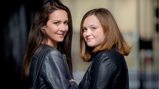 GALA VIDEO - EXCLU – Emmanuelle Boidron pose avec sa fille Leïa, 20 ans : « On est très complices