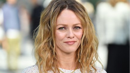 GALA VIDEO - « Un climat agressif " : Elsa Lunghini se souvient de l'enfer vécu par Vanessa Paradis