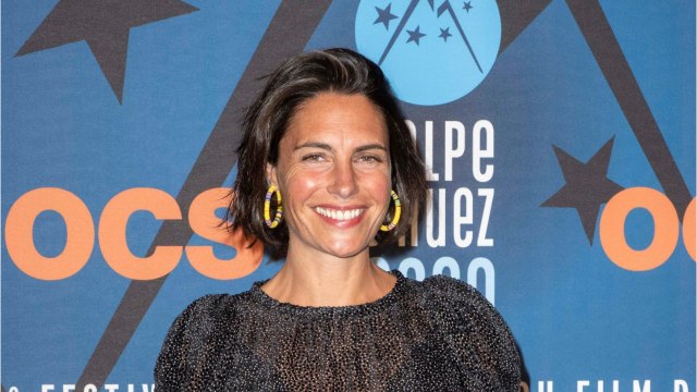 GALA VIDÉO - Alessandra Sublet piètre cuisinière ? Sa petite mésaventure amuse les internautes