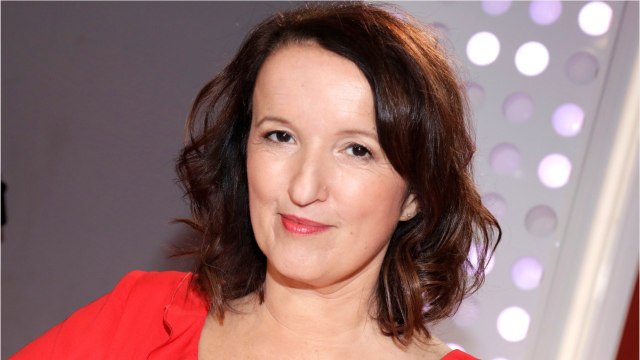 GALA VIDÉO - « Ringarde et idiote : Anne Roumanoff revient sur cette image qui lui a longtemps collée à la peau.