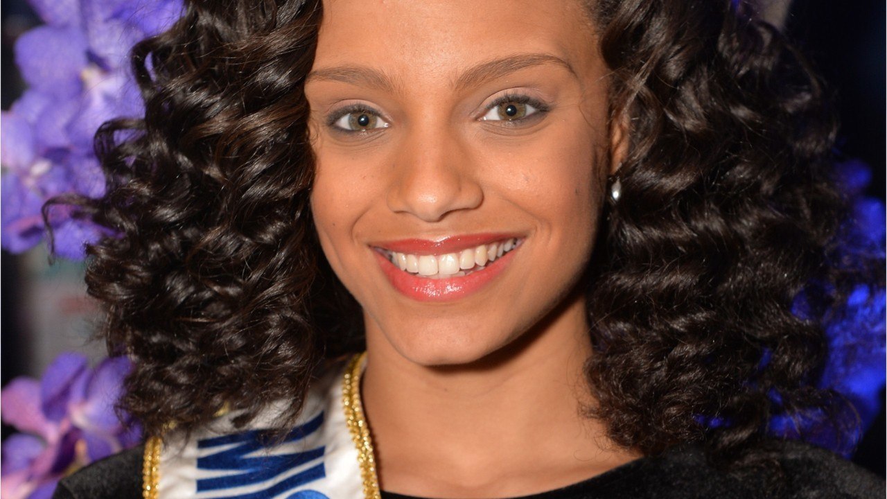 GALA VIDEO - Le saviez-vous ? Alicia Aylies (Miss France 2017) aurait pu être championne d'escrime