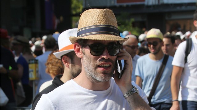 GALA VIDEO - Hommage à Johnny Hallyday : Jalil Lespert très impliqué aux côtés de Laeticia