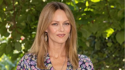 GALA VIDEO - Surprenante Vanessa Paradis : son couple, le fait de vieillir « aux yeux de tous "… l’interview sans tabou