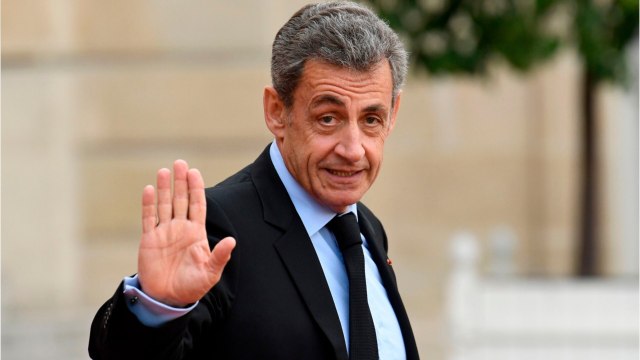 GALA VIDÉO - Nicolas Sarkozy accusé de jouer « le parrain des Républicains