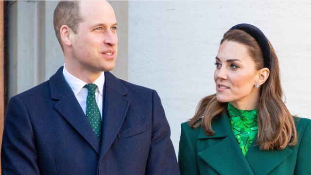 GALA VIDEO - « Personne ne la regarde : Kate Middleton n'est pas la maman la plus populaire à l'école de George et Charlotte. (1)