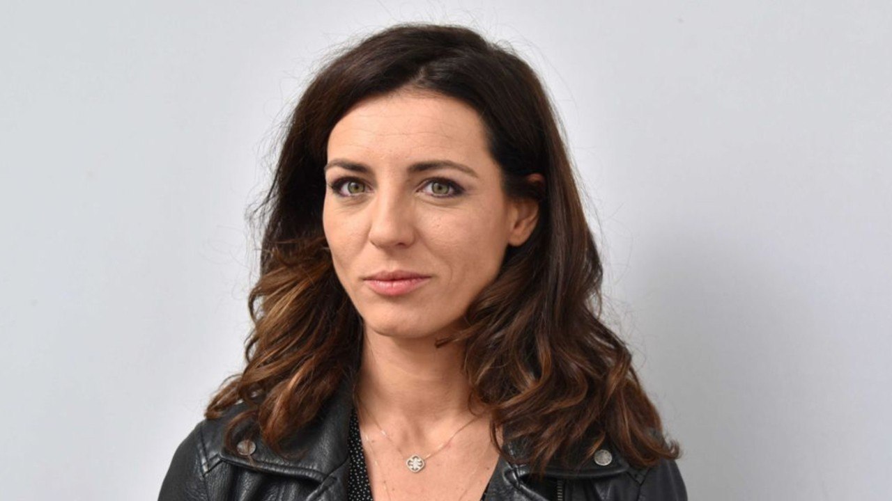 GALA VIDÉO – Coralie Dubost partage ses vacances dans son “vrai coin de paradis”