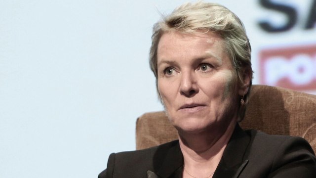 GALA VIDEO - Élise Lucet mouche Dominique Strauss-Kahn : « Je lui ai laissé des messages partout