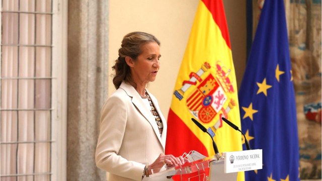 GALA VIDEO - Juan Carlos : le retour en grâce de sa fille Elena, la mal-aimée de la famille.