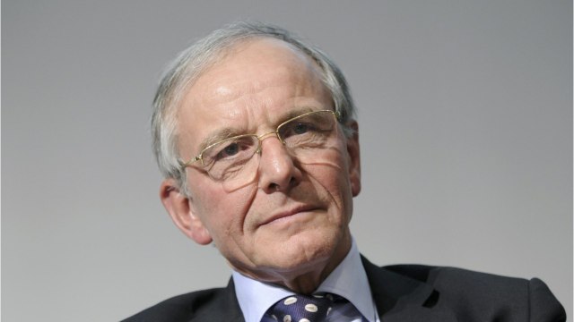 GALA VIDEO - Axel Kahn face au cancer : comment il prépare sa famille à la vie sans lui