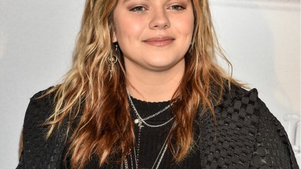 GALA VIDÉO - Louane revient sur sa grossesse compliquée : « J'ai été très malade "