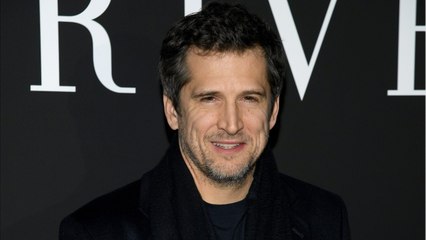 GALA VIDEO - "On a tous chialé" : Guillaume Canet ému revient sur la disparition de Jean-Paul Belmondo