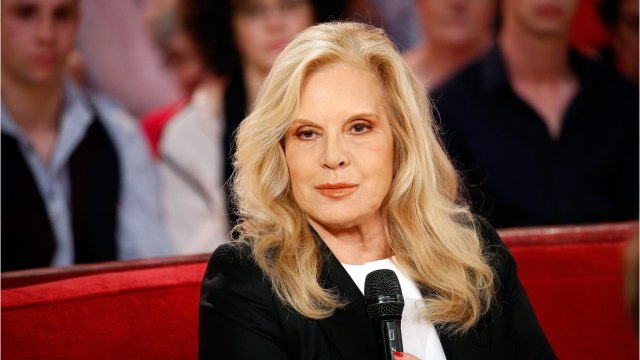GALA VIDEO - Sylvie Vartan incapable de rester muette sur Johnny : « Je suis assez cash