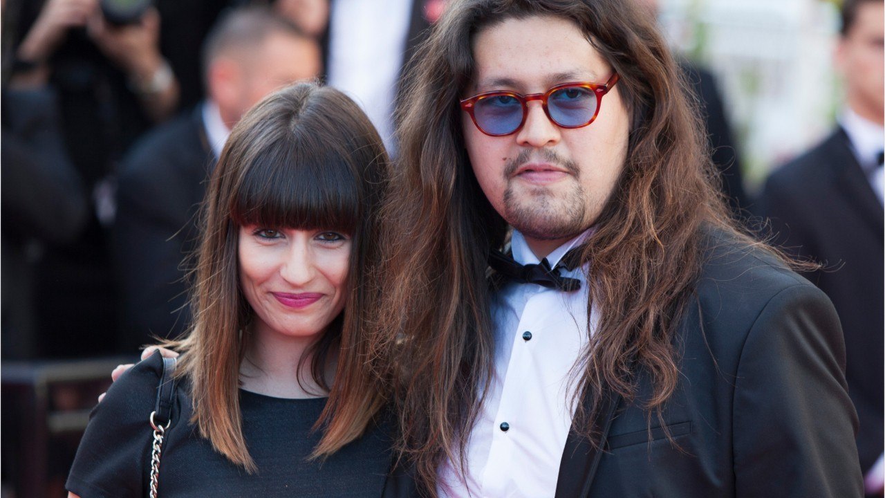 GALA VIDEO - EXCLU - Lulu Gainsbourg cash sur sa rencontre avec Lilou : "J'ai vu sa photo, j'ai fait waouh !"