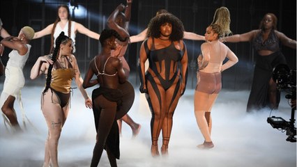 GALA VIDEO - Yseult, la chanteuse qui prône l'inclusion, devient la porte-parole internationale de L'Oréal Paris.