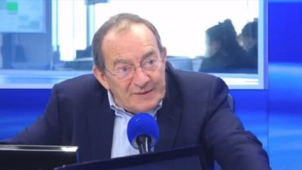 GALA VIDEO - « Il était un peu lourd avec les nanas " : Jean-Pierre Pernaut s'exprime sur l'affaire Patrick Poivre d'Arvor